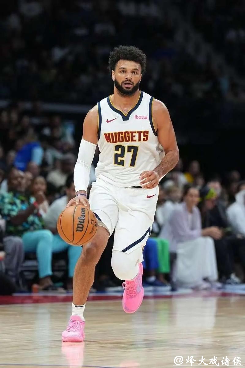 硬汉,掘金队贾马尔·穆雷带伤上阵,带队力克奇队 硬汉,掘金队贾马尔·穆雷带伤上阵,带队力克奇队